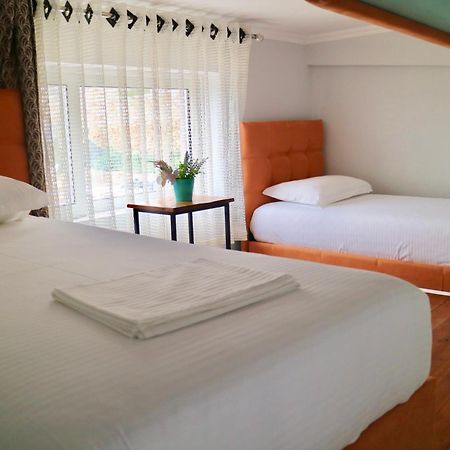 Crown Deluxe Apartments ساراندا المظهر الخارجي الصورة