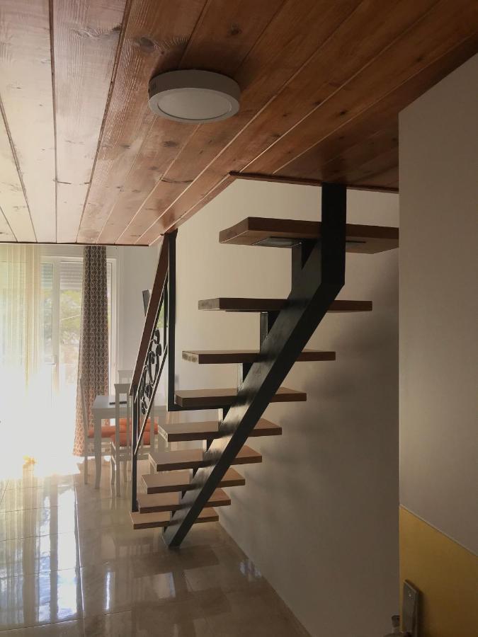 Crown Deluxe Apartments ساراندا المظهر الخارجي الصورة