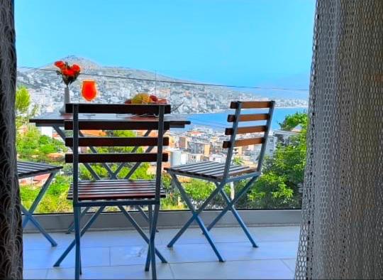 Crown Deluxe Apartments ساراندا المظهر الخارجي الصورة
