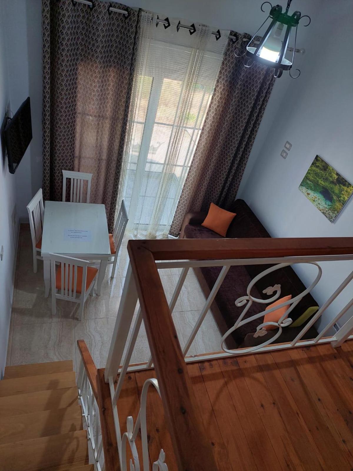 Crown Deluxe Apartments ساراندا المظهر الخارجي الصورة