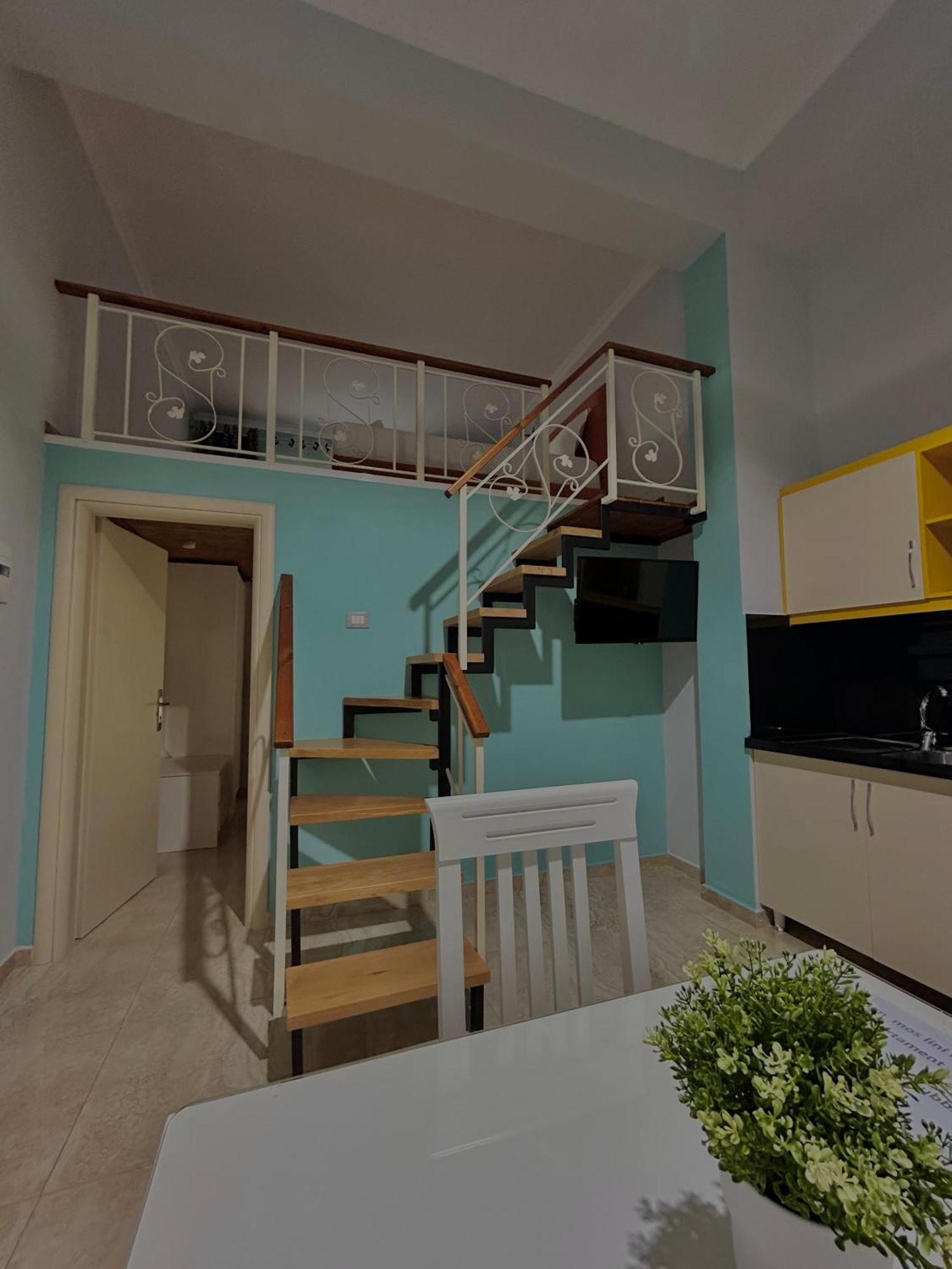 Crown Deluxe Apartments ساراندا المظهر الخارجي الصورة